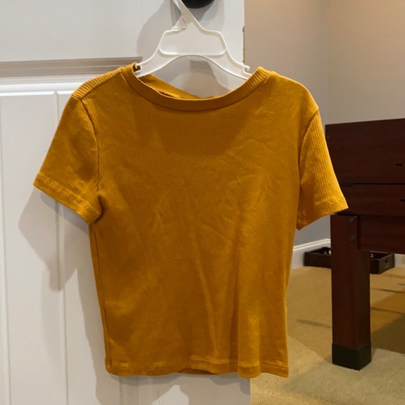 Orange cropped women’s XS top - Picture 2 of 2